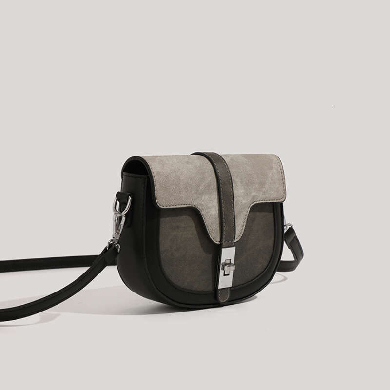Designer Bag High Quality Women's Shoulder Bag Suede Fashion Versatile Casual Style Crossbody Bag Large Capacity Commuter Simple Saddle Bag Saddl
