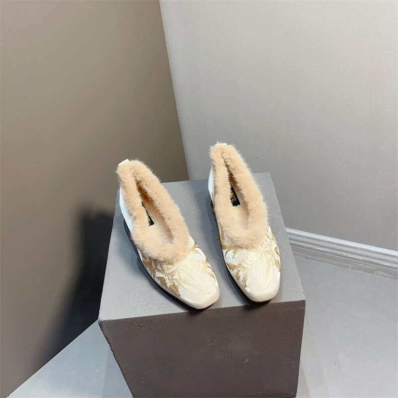 National New Chinese Style Rabbit Fur Coarse Single Order Women With Plush Versatile Soft Sole Fashion Lazy Cotton Shoes For Women's Outdoor Wear