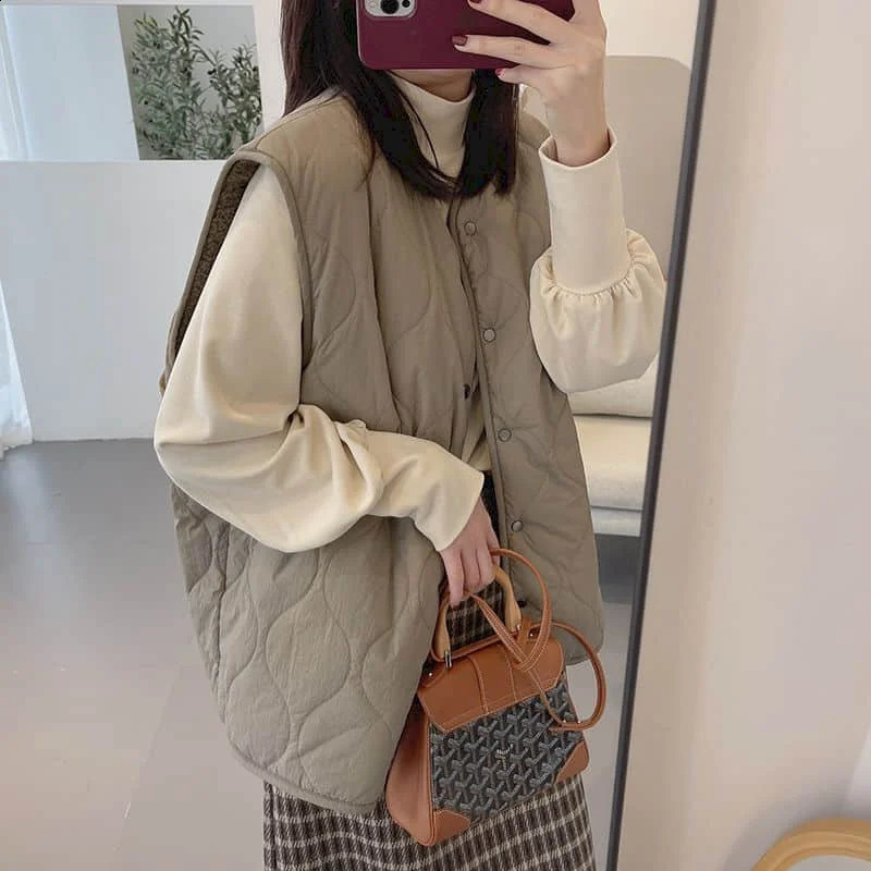 Womens wool vest plush vest O-neck casual sleeveless cardigan wool sweater loose womens top 241105