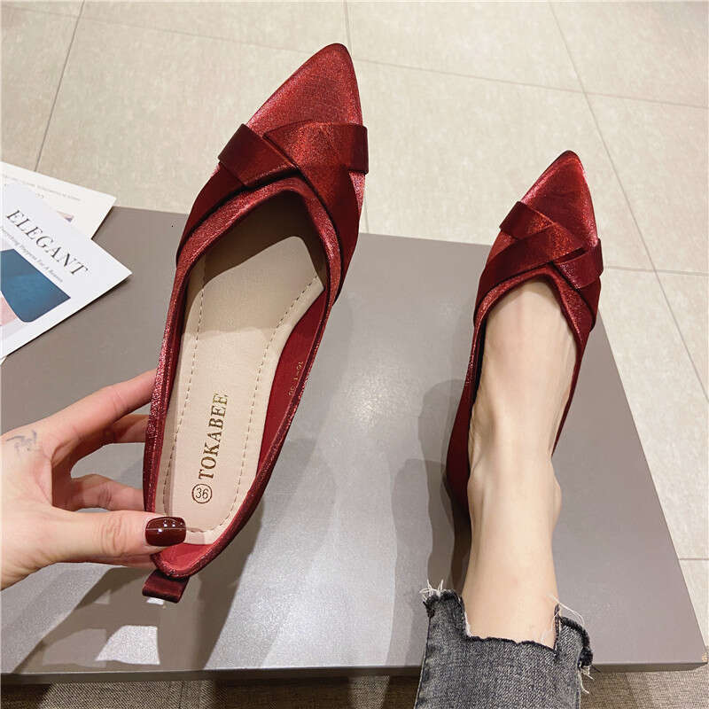 2023 Spring New Single Shoe Korean Edition Fashion Versatile Pointed Shallow Mouth Flat Soft Bottom Lady Red Women's Shoes