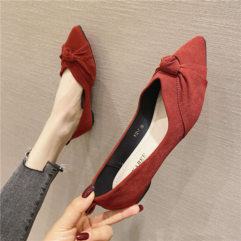 Korean Version 2023 Spring New Single Versatile And Comfortable Pointed Flat Shallow Mouth Soft Sole Cloth Surface Red Women's Shoes