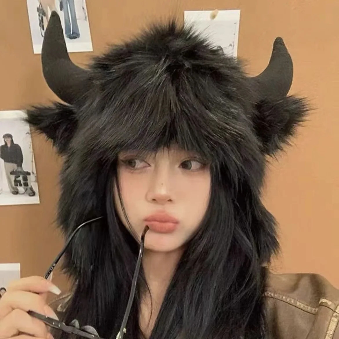 Bull Horn Mao Lei Feng Hat for Men and Women Winter Warm Ear Protection Windproof Hat Russian Ski Hat Faux Fur Hats 241024