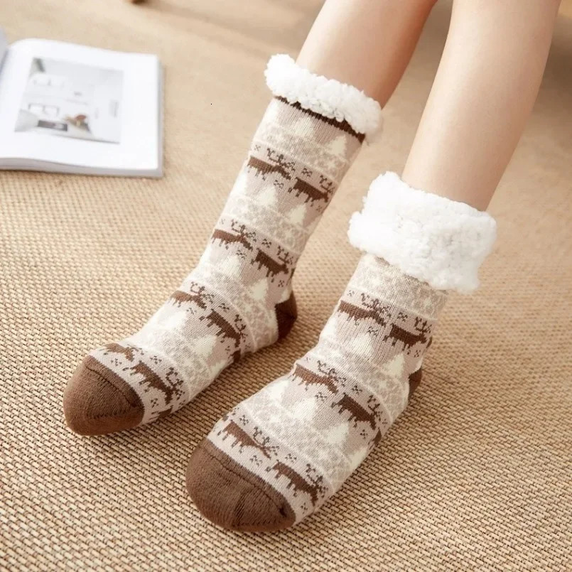 Winter Warm Socks for Women Plush Soft Women Gripless Floor Sliding Short Socks Fluffy Deer Bear Christmas Gift 241104