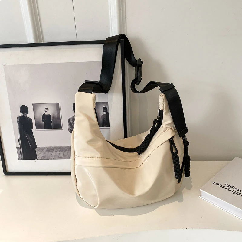 Nylon Zipper Womens Cross Body Bag Casual Edition Youth Fashion Womens Shoulder Bag Bolsas Para Mujeres 241105