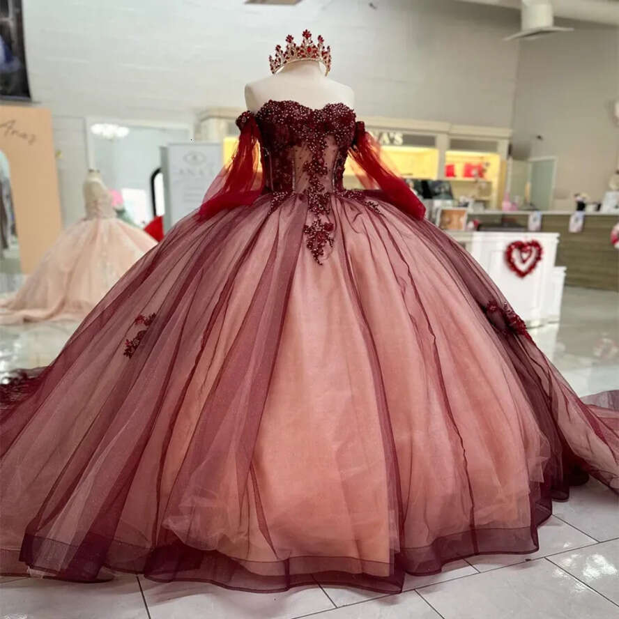 Red Shiny D Wers Off The Shoulder Ball Gown Quinceanera Dresses Applique Beads Tull Lace Up Sweet Dress Vestidos De Anos