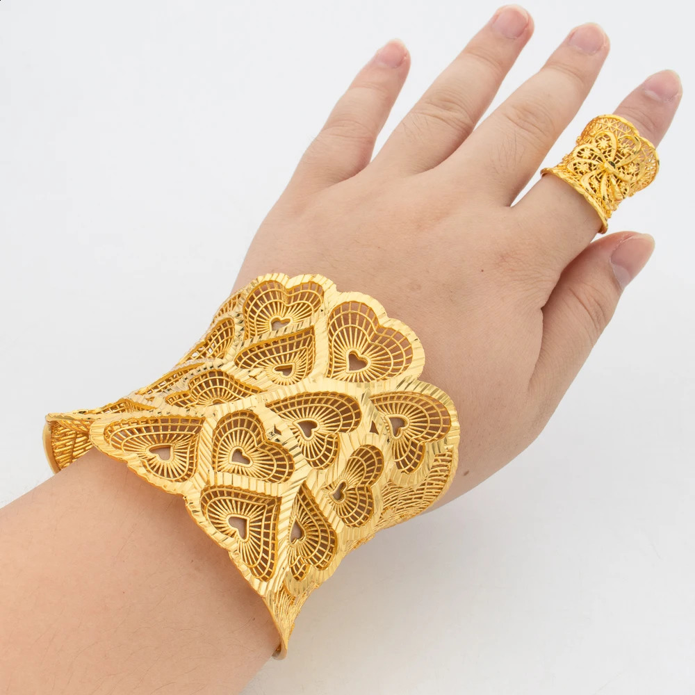 Dubai Cuff Bangle with Ring For Women 18k Gold Plated Copper Bracelet Jewelry Nigerian Wedding Party Gift Jewelry Accessories 241105