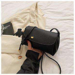 2024 New Popular Women's Solid Color Crossbody Minimalist and Unique Soft Face Leisure Fashion Versatile Trendy Small Bag