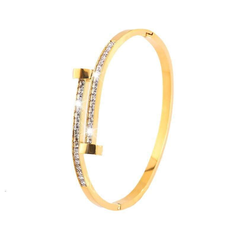 Titanium steel with double headed nails and full dia for girls fashionable temperament versatile bracelet