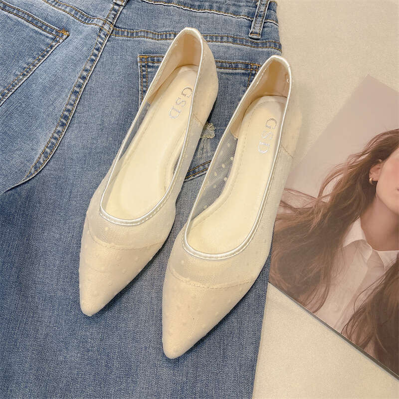 Sandals Fashion Korean Version Spring And Summer New Breathable Polka Dot Mesh Pointed Toe Comfortable Soft Sole Flat Heel Women's Shoes