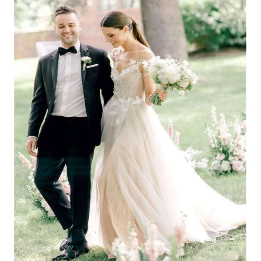 Country Dresses Gorgeous Short Cap Sleeves Tulle D Ral Applique Jewel Sheer Neck Wedding Bridal Gown Vestido De Novia E