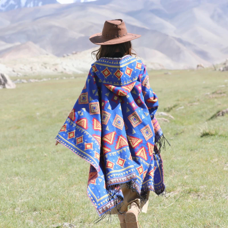 Vintage Geometric Print Hooded Poncho Women Warm Tassles Cloak Spring Autumn Cashmere Shawl 241105