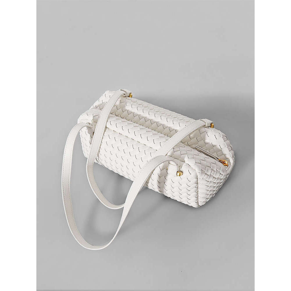 Designer Bag Woven Handbag 2024 New Niche Design European Luxury Fashion Trend Shoulder Bag Tote