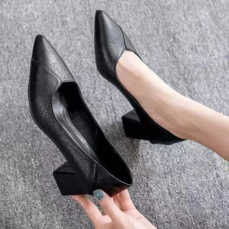 Womens Air Stewardess High Heels Thick Heel Versatile Sexy Single Shoes Professional Work Black Small Leather 241104
