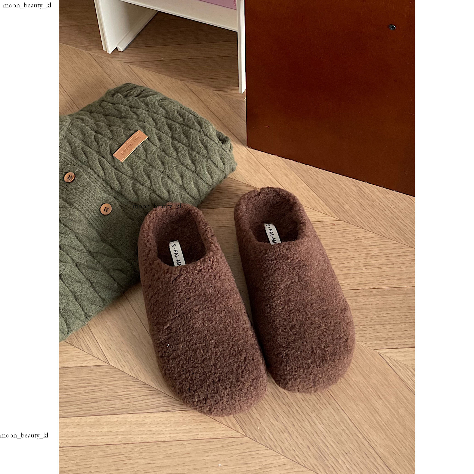 European Style Slippers Casual Hairy Slippers For Women 2024 New Winter Outfit, Flat Bottomed Lazy Mueller Shoes With Velvet Toe Cover, Half Trailer c