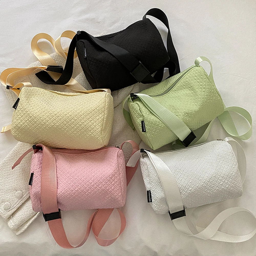 ISKYBOB womens pillow shaped shoulder bag large capacity soft cloth bag handbag winter autumn cross bag 241105