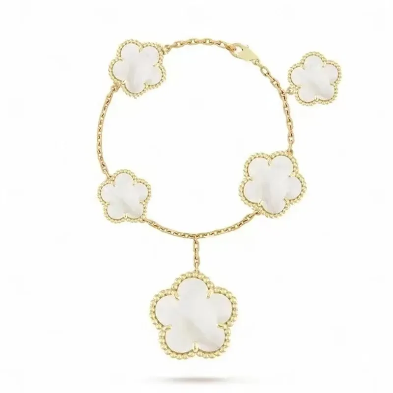 Designer bracelet Necklaces for Women Small large flowers Pendant Necklaces mother of pearl Silver Rose Gold Chain Plate jewelry Fashion Diamond Wedding Party Gift