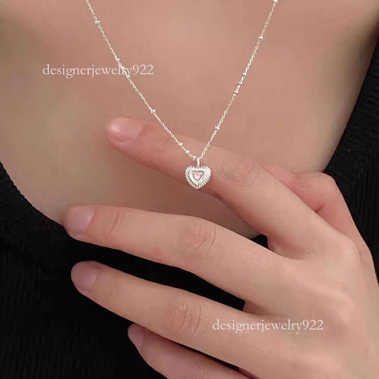 Elegant Sterling Silver Vertical Diamond Patterned Small Heart Necklace for WomenDesign with Personalization Option