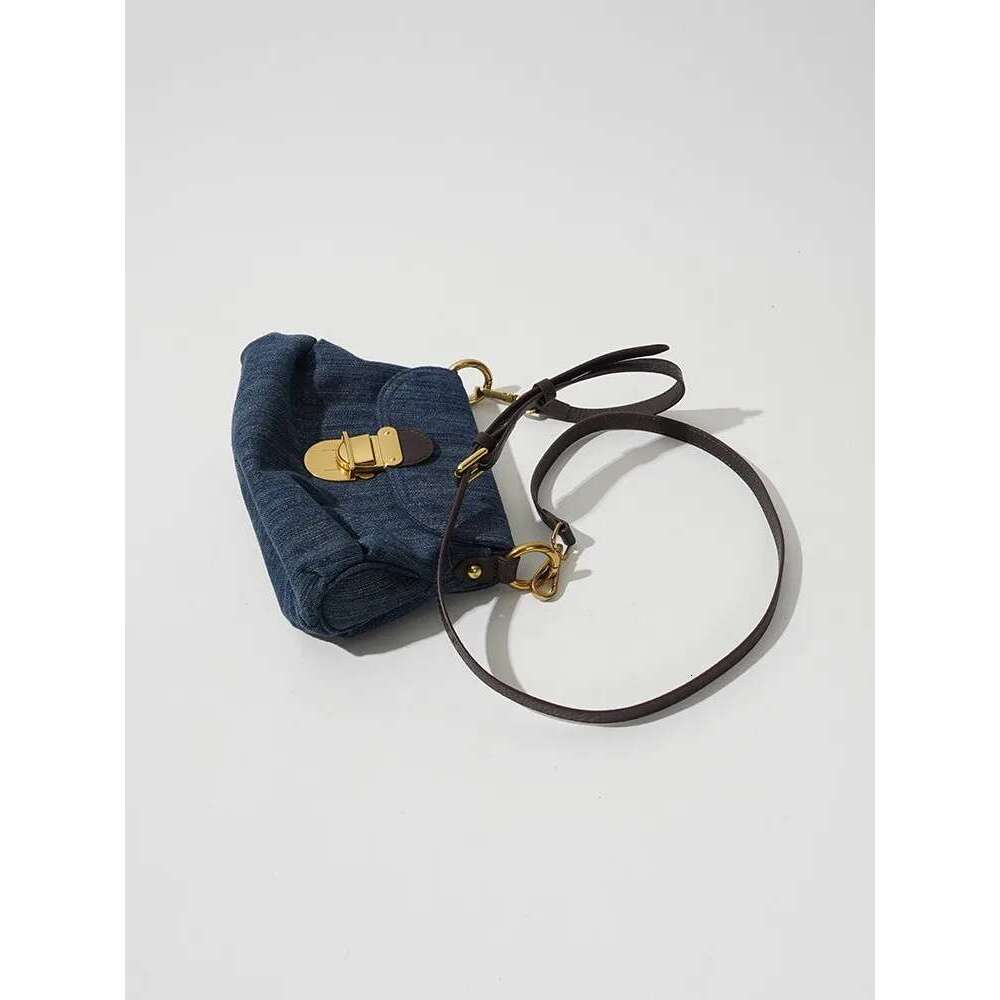 Designer Bag Advanced Fold Lock Crossbody Bag Women Fashion Casual Underarm Handbag 2024 Denim Shoulder Bag Vintage Female Messenger Bag Saddle bag