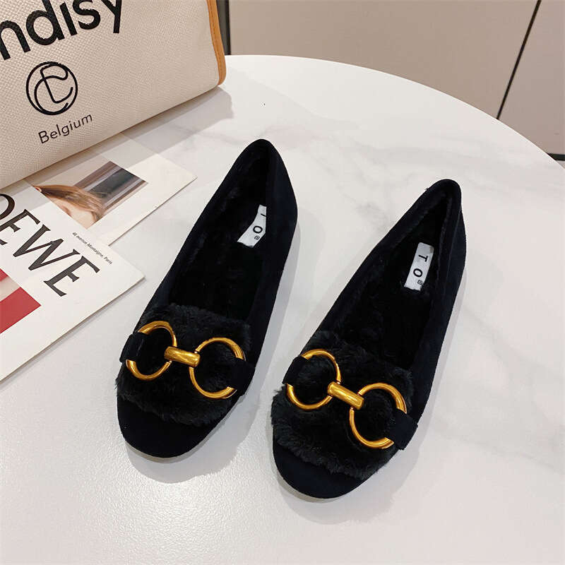 2023 Autumn/Winter New Single Women's Head Metal Buckle Hairy With Velvet Flat Bottom Outer Shallow Mouth Bean Shoes