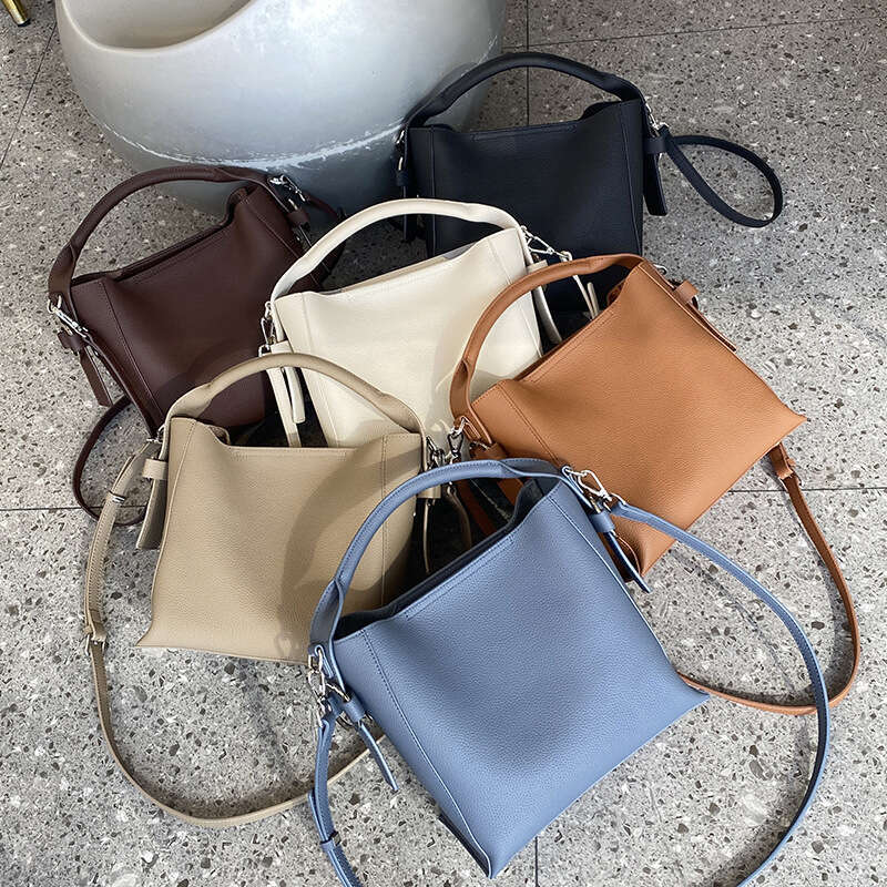 2025 New Women's High Quality Shoulder Handbag Real Cow Leather, Versatile Simple and Fashionable Crossbody Bucket Bag for Girls
