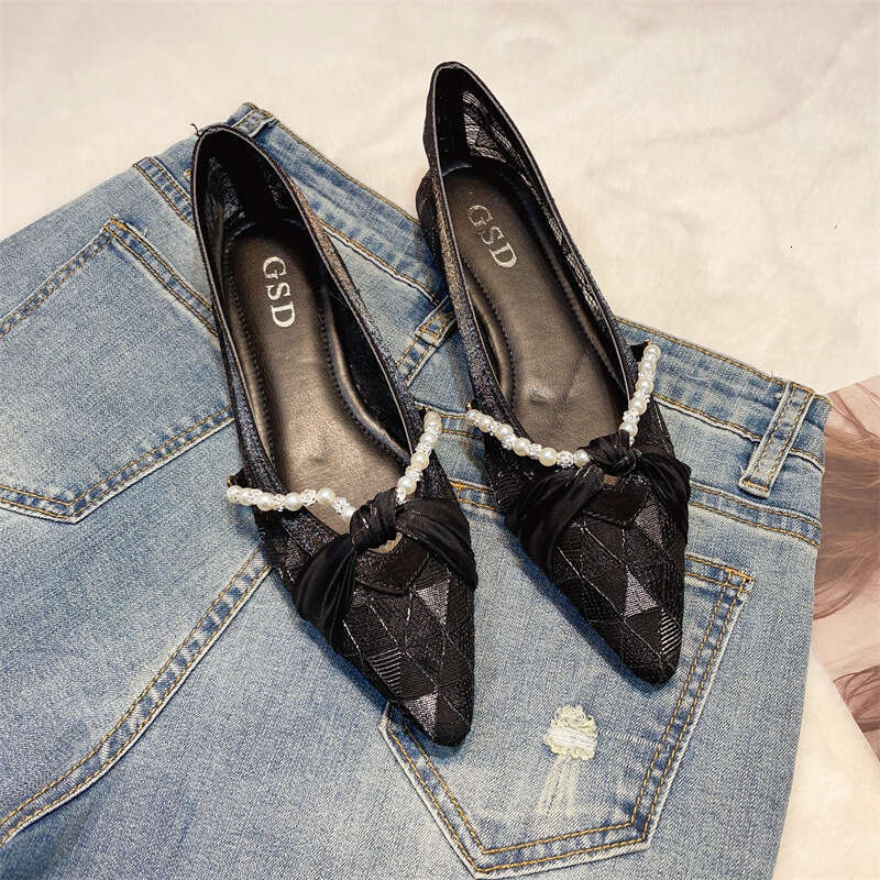 Fairy Style Quality Matching Korean Version Spring And Summer New Pearl Mesh Breathable Shallow Toe Flat Women's Sandals