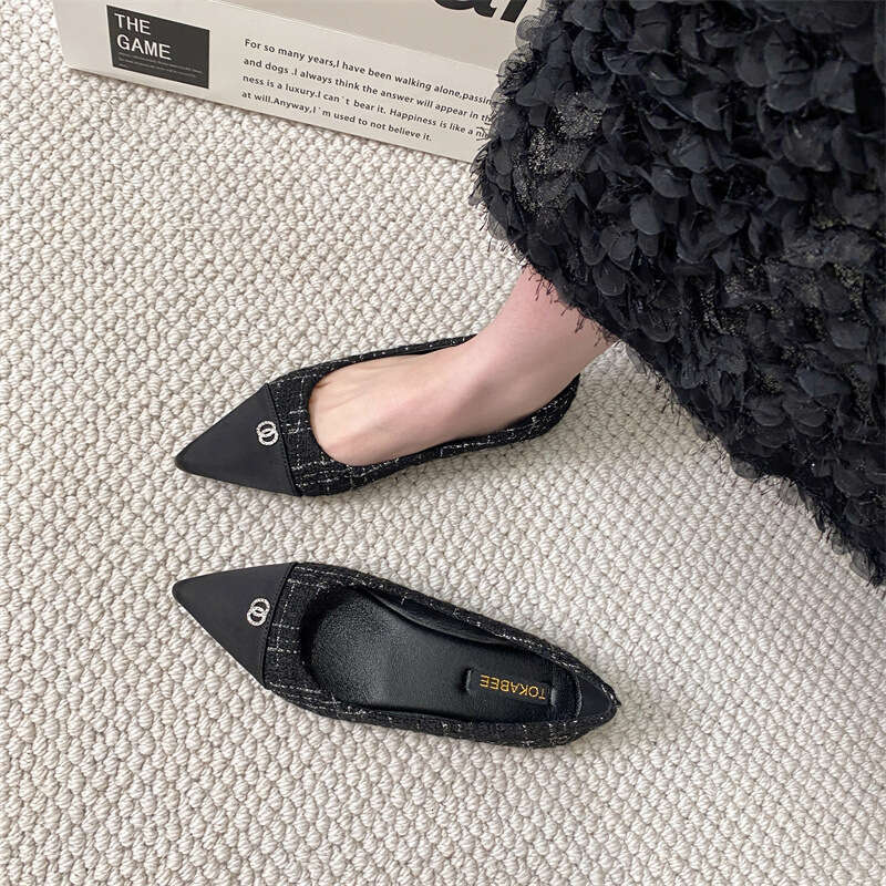 Xiaoxiangfeng Shallow Mouth Pointed Single Shoe Women's Spring And Summer New Korean Version Temperament Versatile Rhinestone Soft Sole Flat Shoe