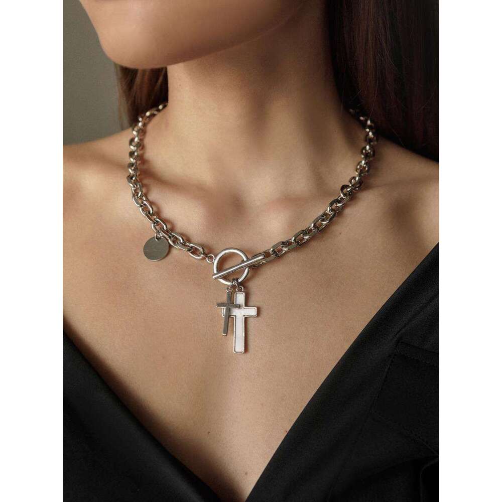 European and American Cross Heart Pendant Necklace for Women Sweater Chain Trendy Jewelry Accessories