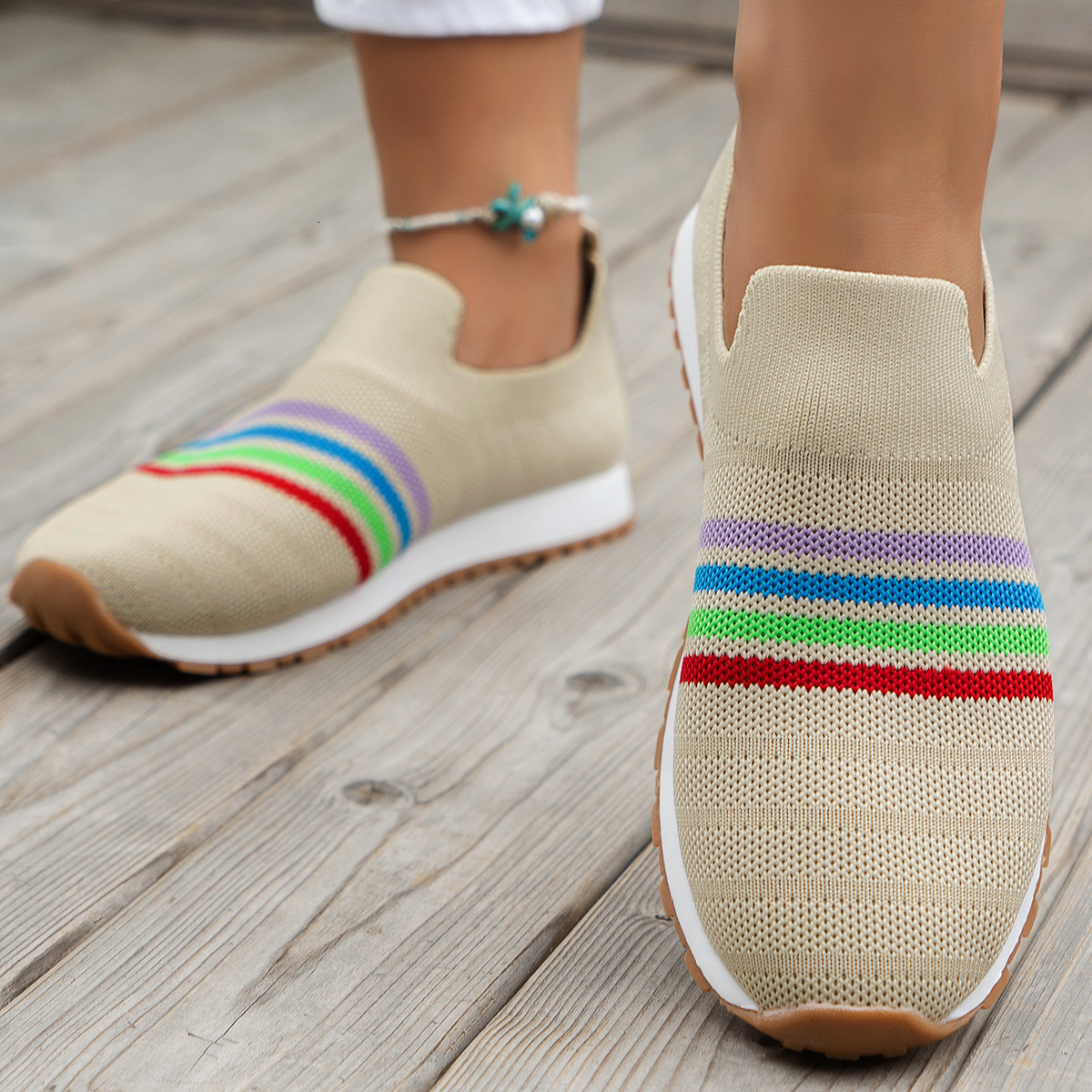2024 Autumn New Large Flyknit Single Shoes Breathable One Step Stepping Women's Casual Knitted Mother Shoes
