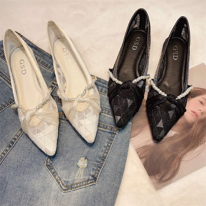 Fairy Style Quality Matching Korean Version Spring And Summer New Pearl Mesh Breathable Shallow Toe Flat Women's Sandals