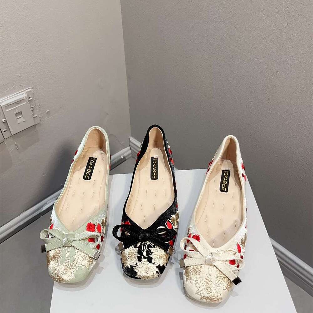 Ancient Han Style China-Chic Single Women's Chinese Soft Bottom Square Head Shallow Flat Heel Embroidered Bean Shoes