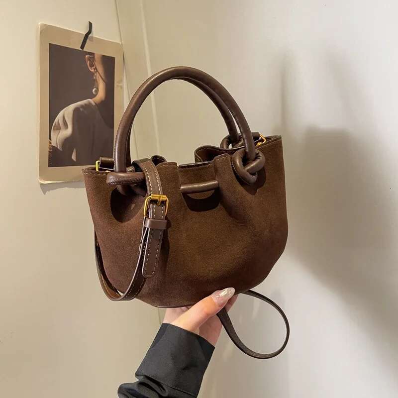 Designer Bag Sewing Thread PU Zipper Women's Crossbody Bags Hot Sale Versatile Women's Bags 2024 High Quality Basic Style Youth Shoulder Bag