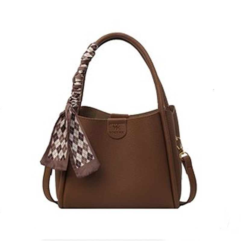 2025NEW New designer niche crossover women trend s new handbag tote bag large capacity fashion shoulder