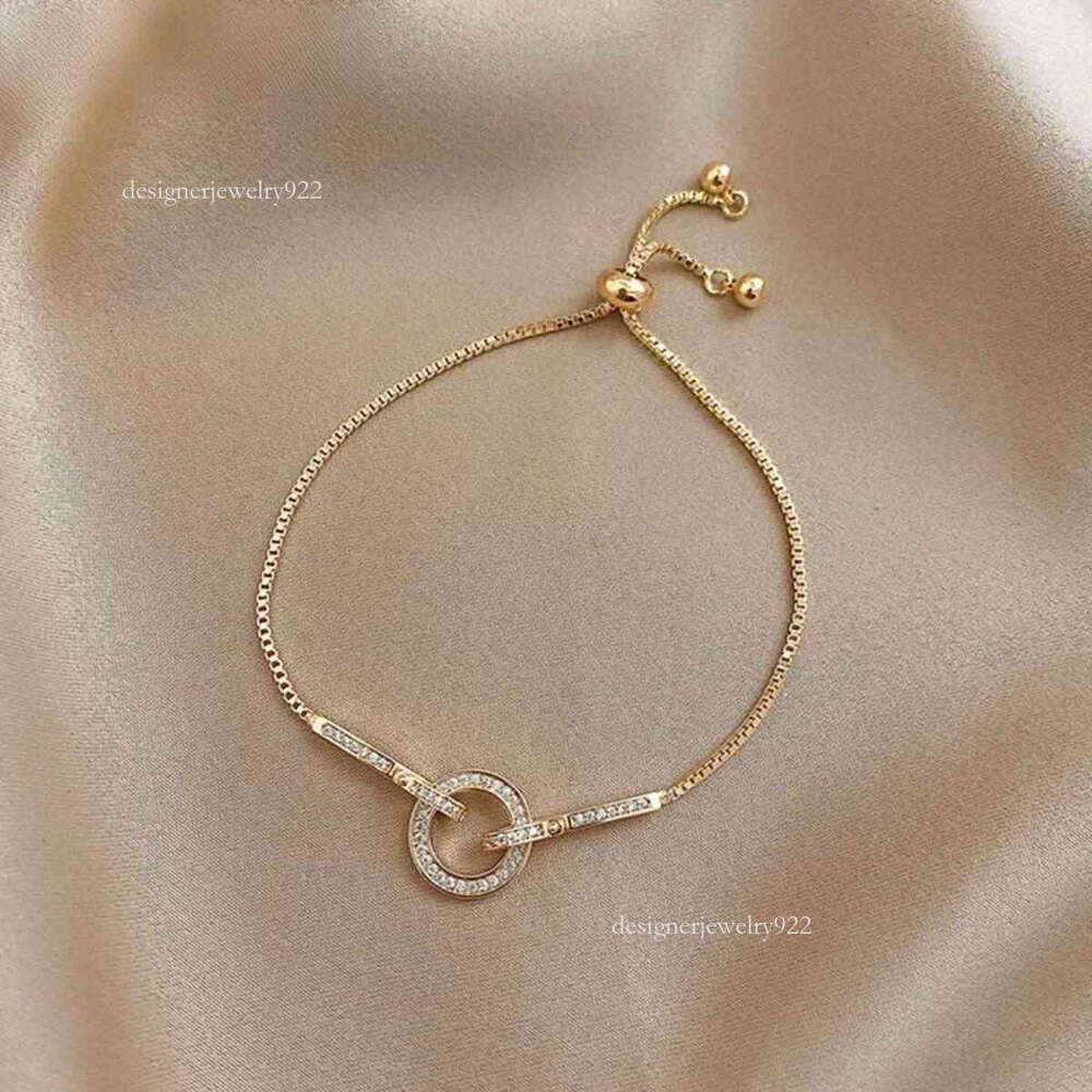 Sier Color Crystal Zircon Hollow Out Round Charm Bracelet &Bangle For Women Elegant Light Wedding Party Jewelry