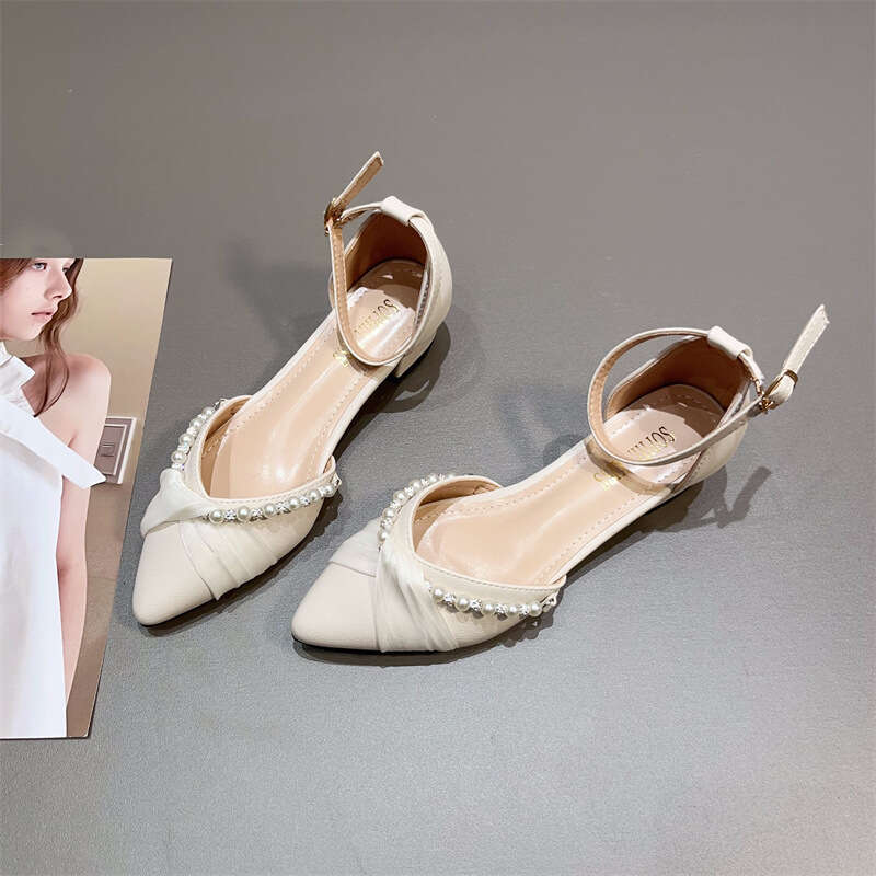 Fashionable One-Piece Buckle Strap Mid Heel Sandals For Women, Korean Version, Summer New Item, Fairy Low Heel, Pointed And Gentle Style, Single Shoe