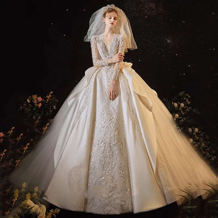 Long Sleeve New Dress Elegant Pearls Beads Wedding Bride Gowns White D Ral Lace Applique Neck Sweep Train A E Arabic Dubai V De Noiva Rabic