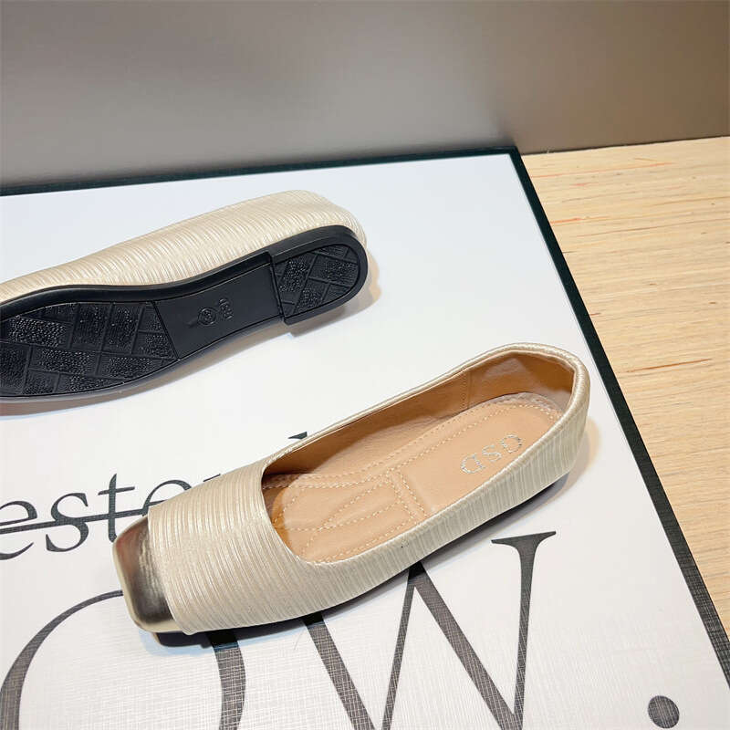 French Single Shoe Women's 2024 Spring And Summer New Versatile Square Toe Shallow Mouth Small Fragrant Style Scoop Gentle Flat Bean Shoes