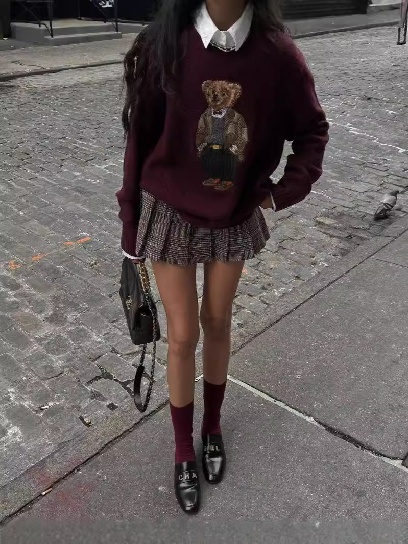 Women's Sweaters Autumn And Winter Casual Sweater with Teddy Bear Embroidery Round Neck Slim Fit Sweater Cartoon Preppy Style Knitted Sweater Top