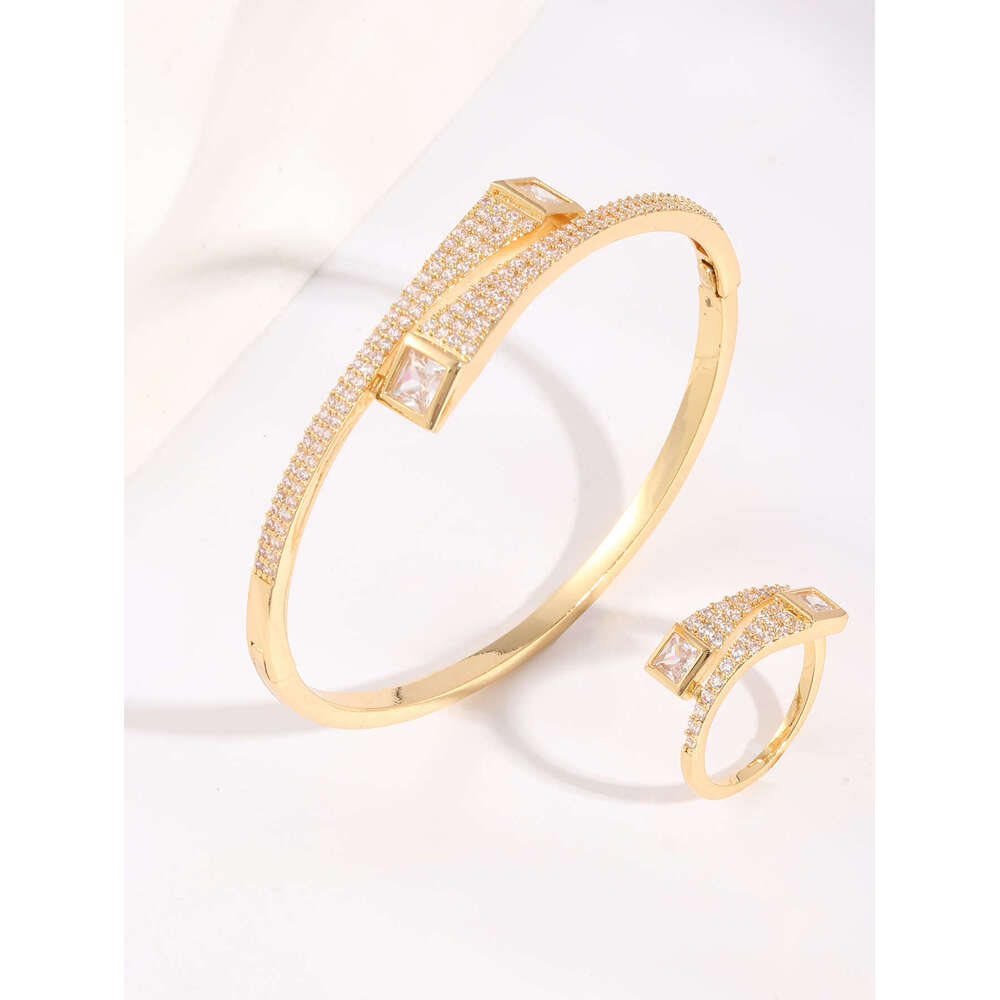 Fashion Hot new New Jewelry women's 1 14K gold plated copper niche design classic Serpentine square Dia bracelet ring set 4K