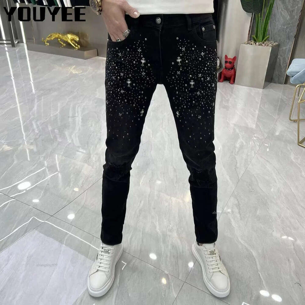 Men Jeans Black Drill Rhinestones Rivet Destroyed Ripped Skinny Leggings Stretch Denim Streetwear Male Pants 240821