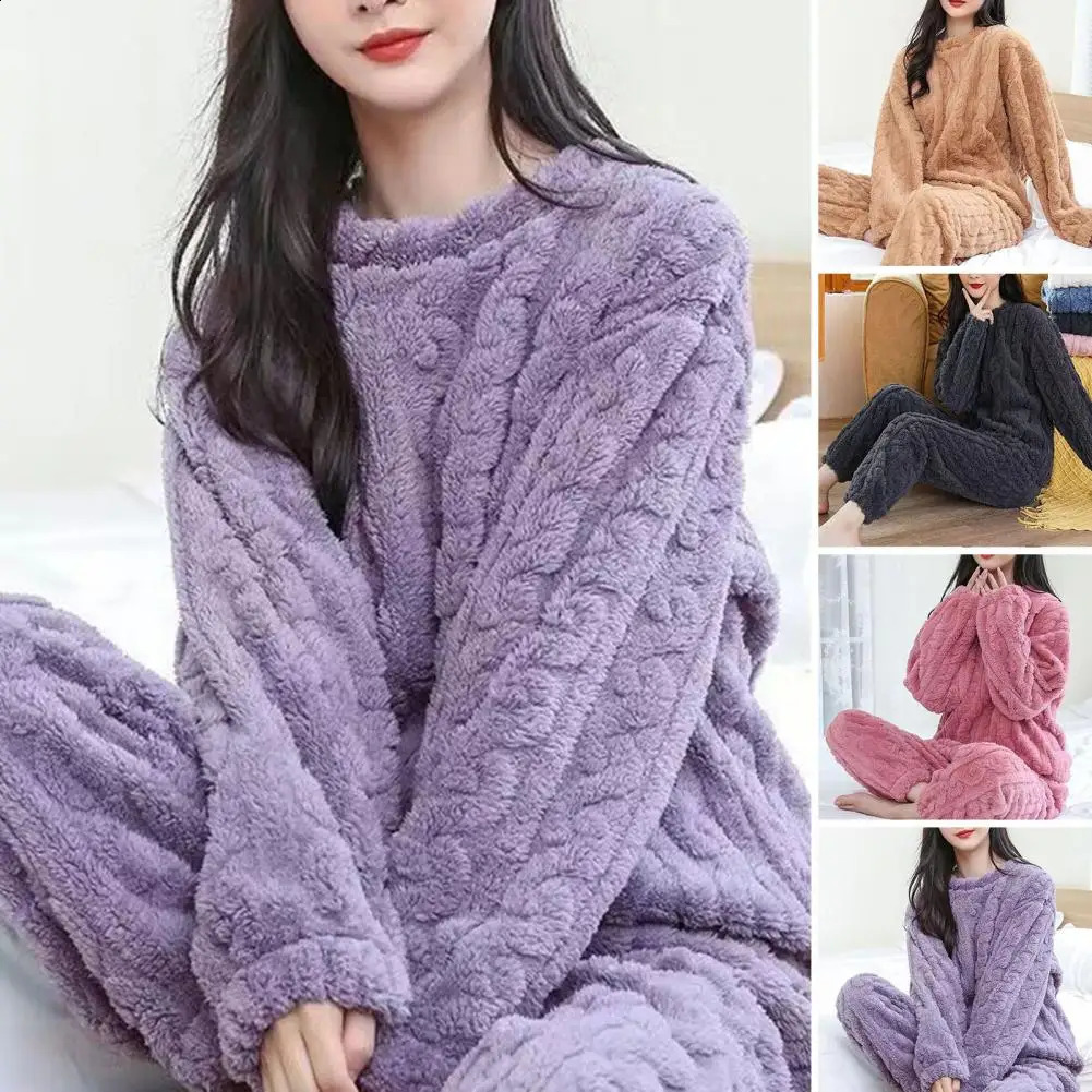 Stylish Crew Neck Pajamas Winter Pajama Set Stylish Comfortable Winter Pajamas Warm Plush 2-piece Sleepwear for Women for Autumn 241105
