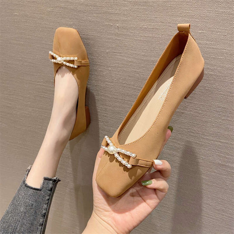 Korean Spring New Product Gentle Lady Style Surface Soft Bottom Shallow Mouth Single For Women Versatile And Personalized Square Head Low Heel Scoop S