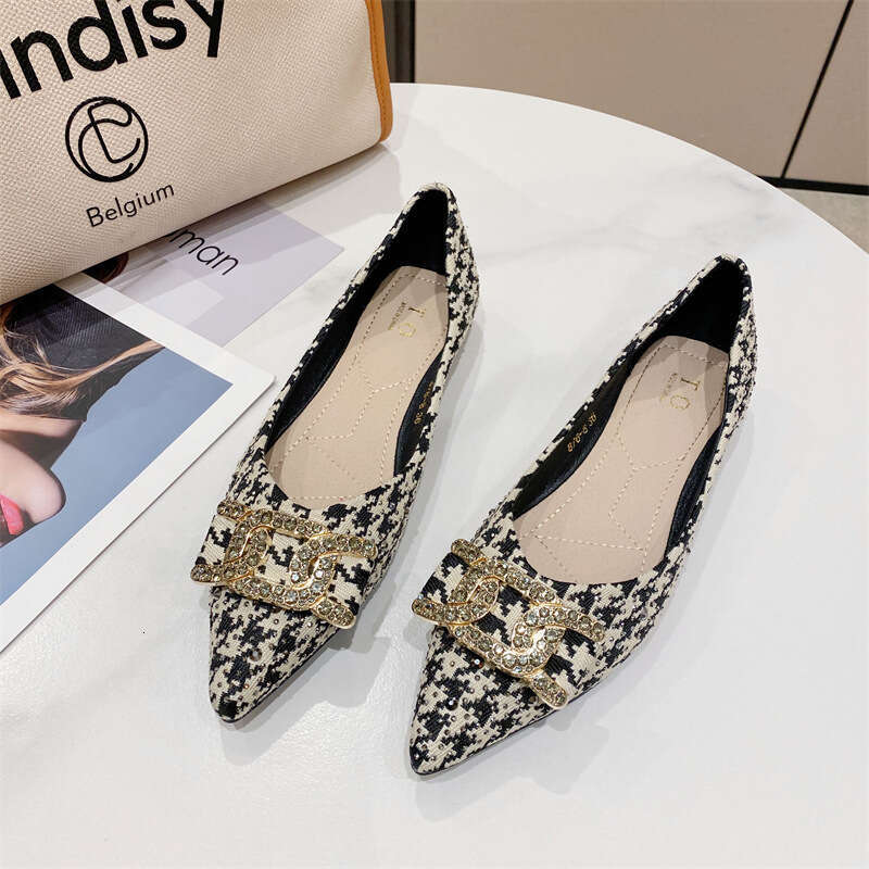 Single Shoe Spring New Pointed Shallow Mouth Rhinestone Decorated Flat Bottomed Soft Soled 2023 Thousand Bird Grid Interior Height Increasing Women�