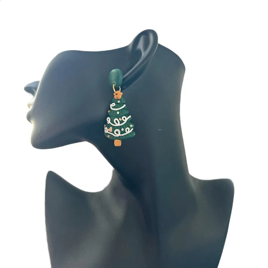 Christmas Series Unique Handmade Art Polymer Clay Tree Drop Earrings WreathHolly LeavesXmas 25cm 241105