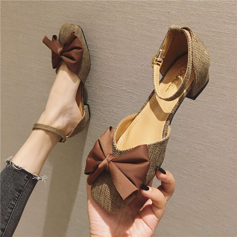 2023 New Square Head Versatile High Heels With Buckle, Shallow Mouth Fairy Cloth Face, Medium Low Coarse Heels, Ladies' Single Shoes
