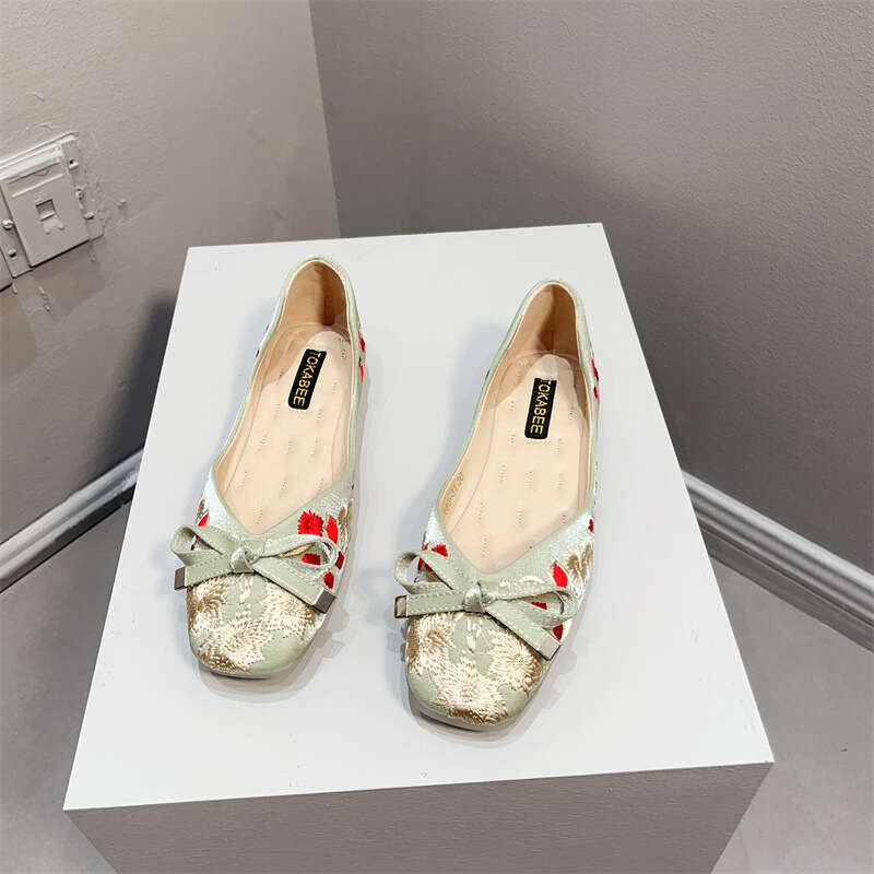 Ancient Han Style China-Chic Single Women's Chinese Soft Bottom Square Head Shallow Flat Heel Embroidered Bean Shoes