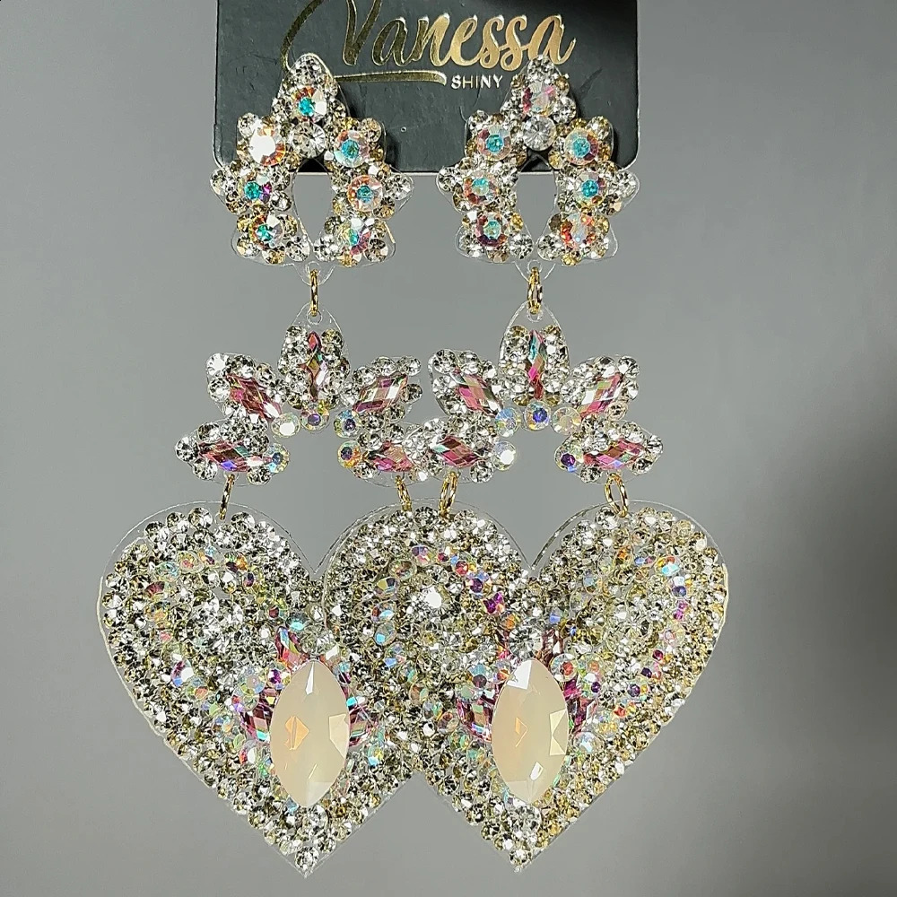 Fashion Exaggerated Heart Dangle Earrings Wedding Accessories Tendance Oversize Love Crystal Hanging Earrings Party Gift 241105