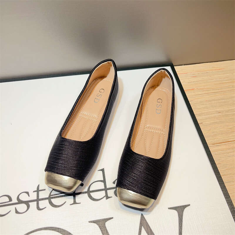French Single Shoe Women's 2024 Spring And Summer New Versatile Square Toe Shallow Mouth Small Fragrant Style Scoop Gentle Flat Bean Shoes