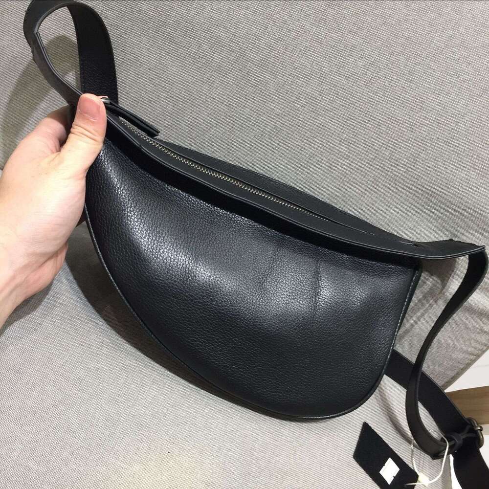 Designer Bag Retro First Layer Cowhide Banana Bag Large Capacity Minimalist Style Chest Bag For Men/Women 24 Genuine Leather Crossbody Bag Saddle bag