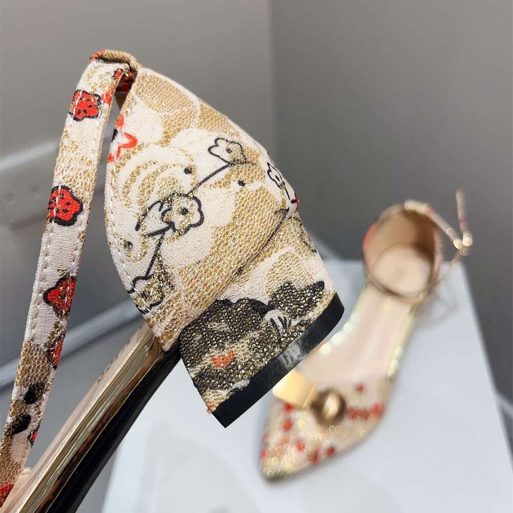 Elegant Temperament Embroidered Mid Sandals Women's Summer Korean Version New Chinese Ancient Style Thick Heel Evening Pointed Embroidery Single 