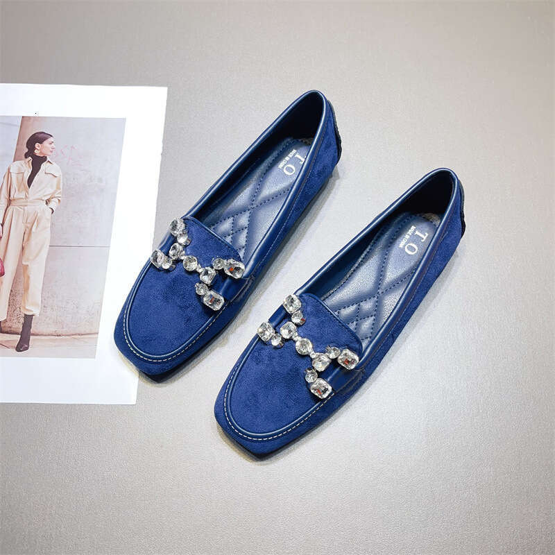 Soft Soled Bean For Women, Korean Version, New Fashionable Versatile, With Rhinestone Buckle, Suede, Square Toe, Flat Bottom, And Large Size Single Sh